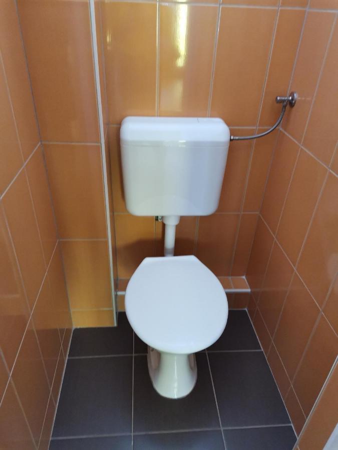 Appartamento Roland Apartman Balatonlelle Esterno foto