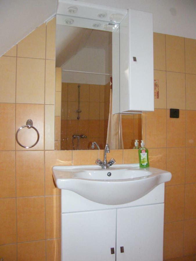 Appartamento Roland Apartman Balatonlelle Esterno foto
